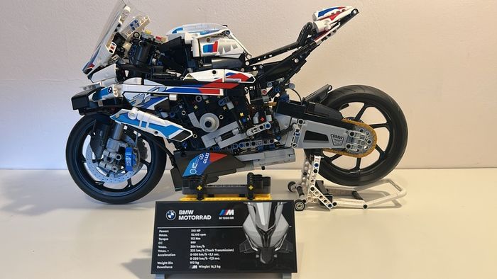 Lego Bmw M 1000 Rr (42130)