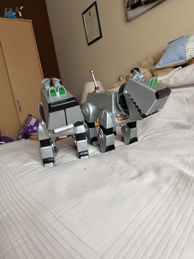 Two WowWee Mega Byte Hound Droid Remote Control Robot Dogs 1999 with Remotes