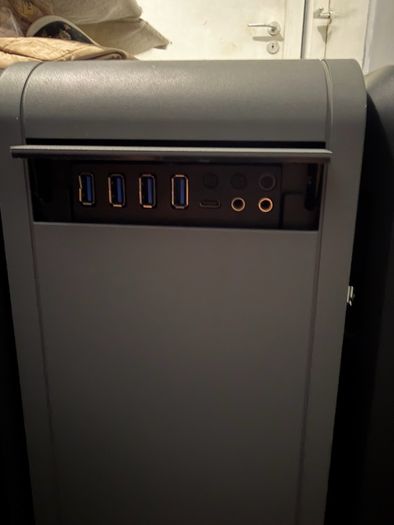 Phanteks Enthoo 719 with fans