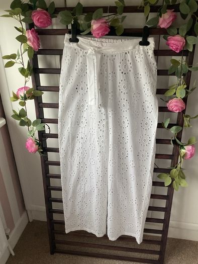 wide leg Bnwot primark Broderie anglaise trousers xsmall