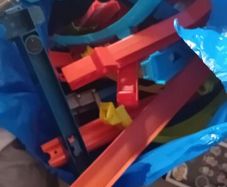 FREE.. Hot wheel tracks