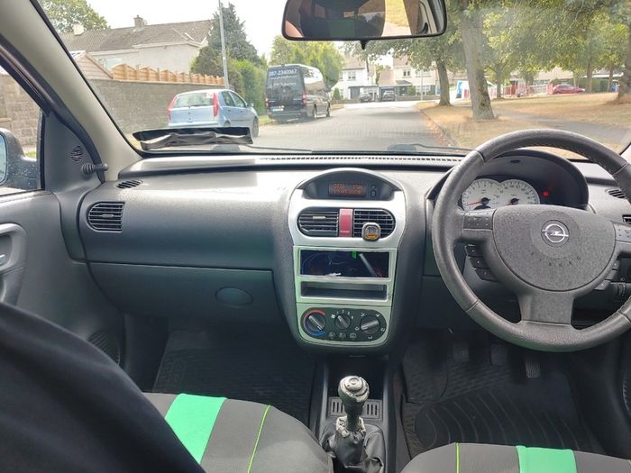 2006 Opel Corsa
