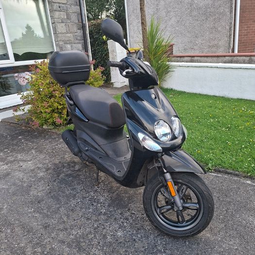 Yamaha Neo"s4 Moped