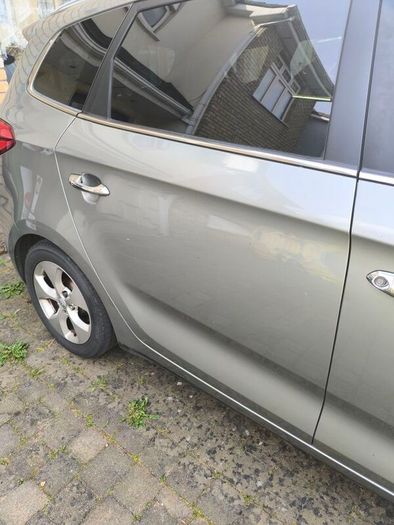 2014 Kia Carens