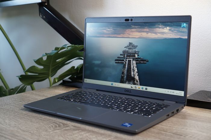 Dell Latitude 3440 | 14" FHD IR | i5-1235U | 16GB