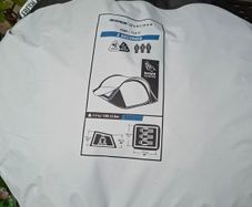 Decathlon- QUECHUA  Instant 3-person camping tent, 2 Seconds Fresh & Black