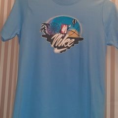 nike t shirts