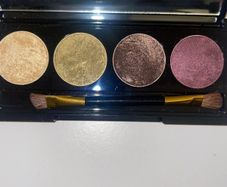 No7 eyeshadow palette