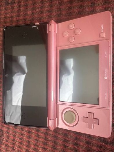 Nintendo 3DS  Metallic Rose Pink  Great Condition