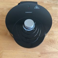 Waffle maker