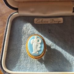 Vintage Blue Cameo Brooch