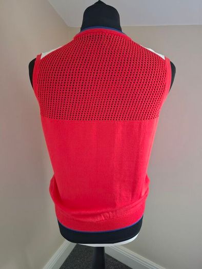 Benetton top