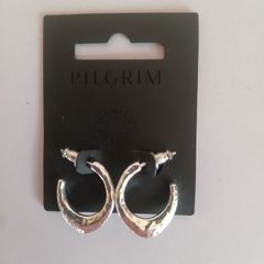 Pilgrim Silver Tone Hammered Hoop Earrings Sculpted Small Hoops New RRP 24.95 CAN POST
