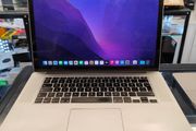 Apple MacBook Pro a1398 Retina 15.4" Mid 2015 256GB SSD 16GB Ram 2.5GHz Core i7 macOS Monterey (Battery Cycle: 845)