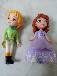 Sofia figures X 2