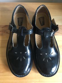 Clarks girls school shoes, 2.5