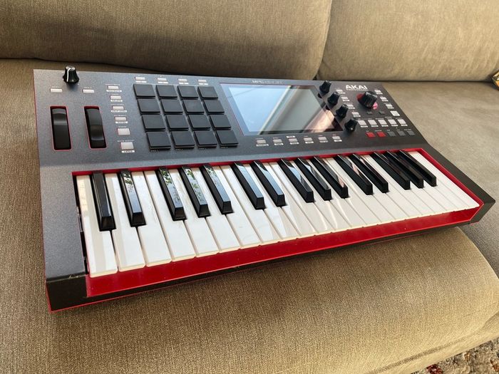 AKAI Professional MPC Key 37
