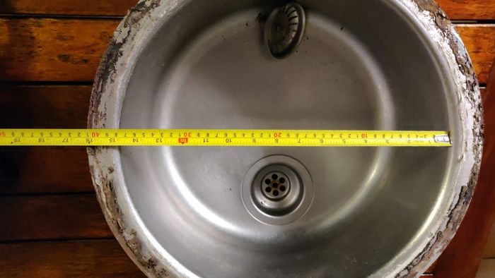 Premium Stainless Steel round sink & drainer