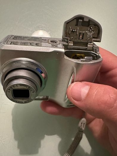 Nikon Coolpix 2200