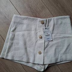 Zara white skort M