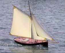 RC Pilot Cutter model boat - 1/8 inch pine plywood