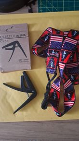Ukulele Capo plus Strap
