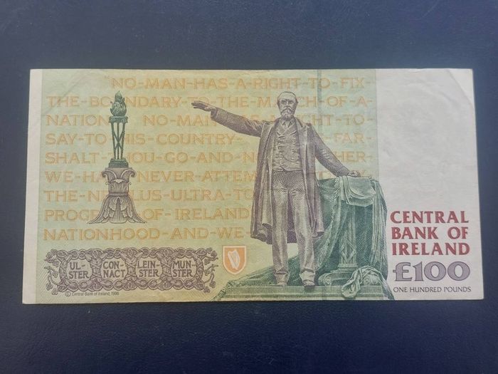 2 x parnell 100 pound notes