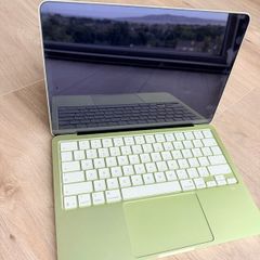 13-inch MacBook Neo in Citrus