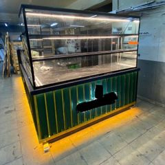 Custom Made Heated food and pastry display counter