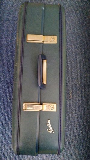 4 vintage/Antique suitcases