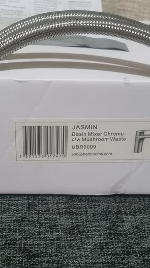 Bathroom or kitchen jasmin by sonas chrome taps with flexes new in boxes