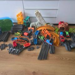 Thomas & Friends over 12m+  of tracks + 7 trains [90+ pieces set]