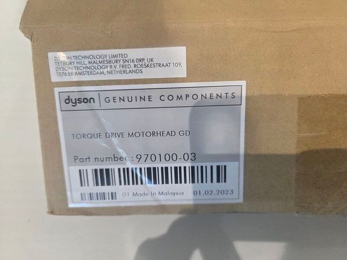 Dyson v11 gold torque drive (new in box)