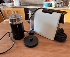 Nespresso Essenza Mini with Aeroccino 3 Milk Frother
