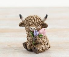 Sitting Highland Cow Decoration