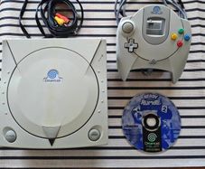 Dreamcast Console With 1 Game/1 Controller and AV Cable