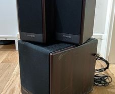 Microlab 2.1 speakers and subwoofer FC 330