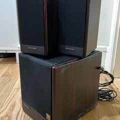 Microlab 2.1 speakers and subwoofer FC 330