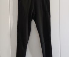 Black leggings