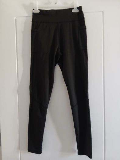 Black leggings