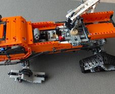 Lego Technic Arctic vehicle tracks missing