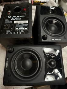 Speakers M audio