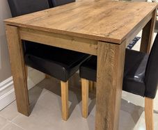 Dining table & chairs