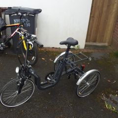 electric tricycle
