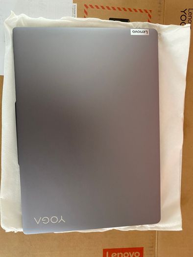 Lenovo Yoga Slim 7i - New - Intel Ultra, 16gb, 1tb