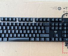 keyboard & wrist rest