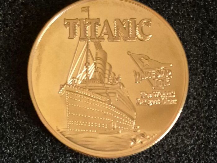 Titanic , Commerative coin.