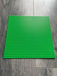 Green 32 x 32 Lego board