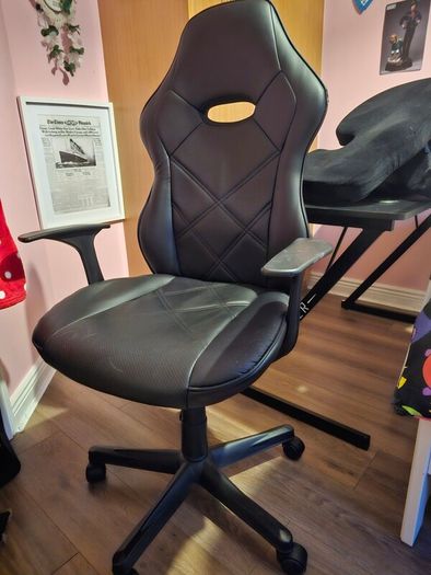 Office/gamer chair