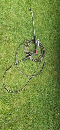Pressure washer gun
